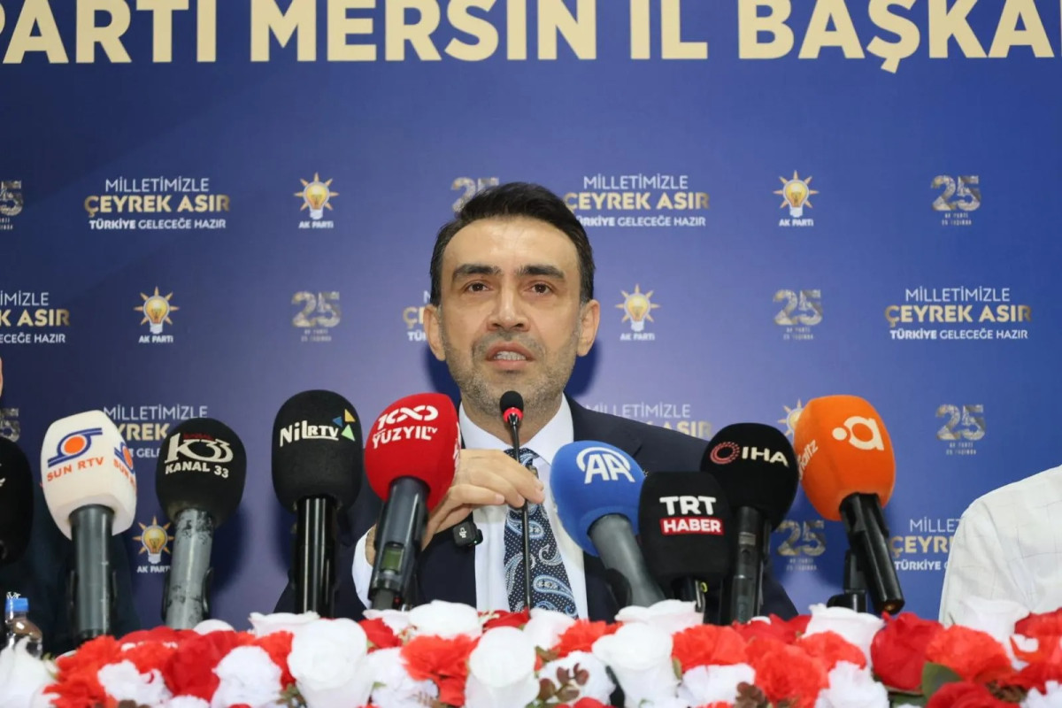 ADEM ALDEMİR’DEN 25. YIL MESAJI: “İLK GÜNKÜ AŞKLA YOLUMUZA DEVAM EDİYORUZ”